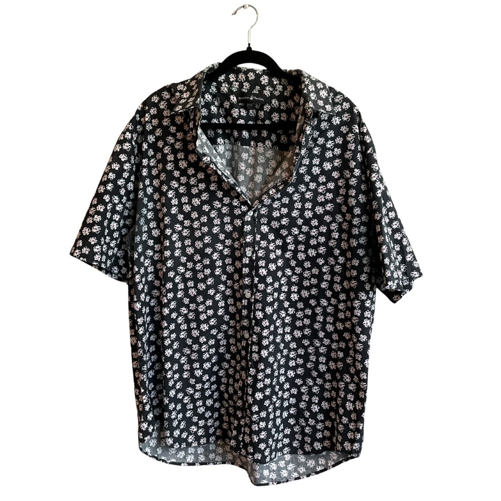 Beverly Hills Polo Club Black and White Floral Button Down Shirt